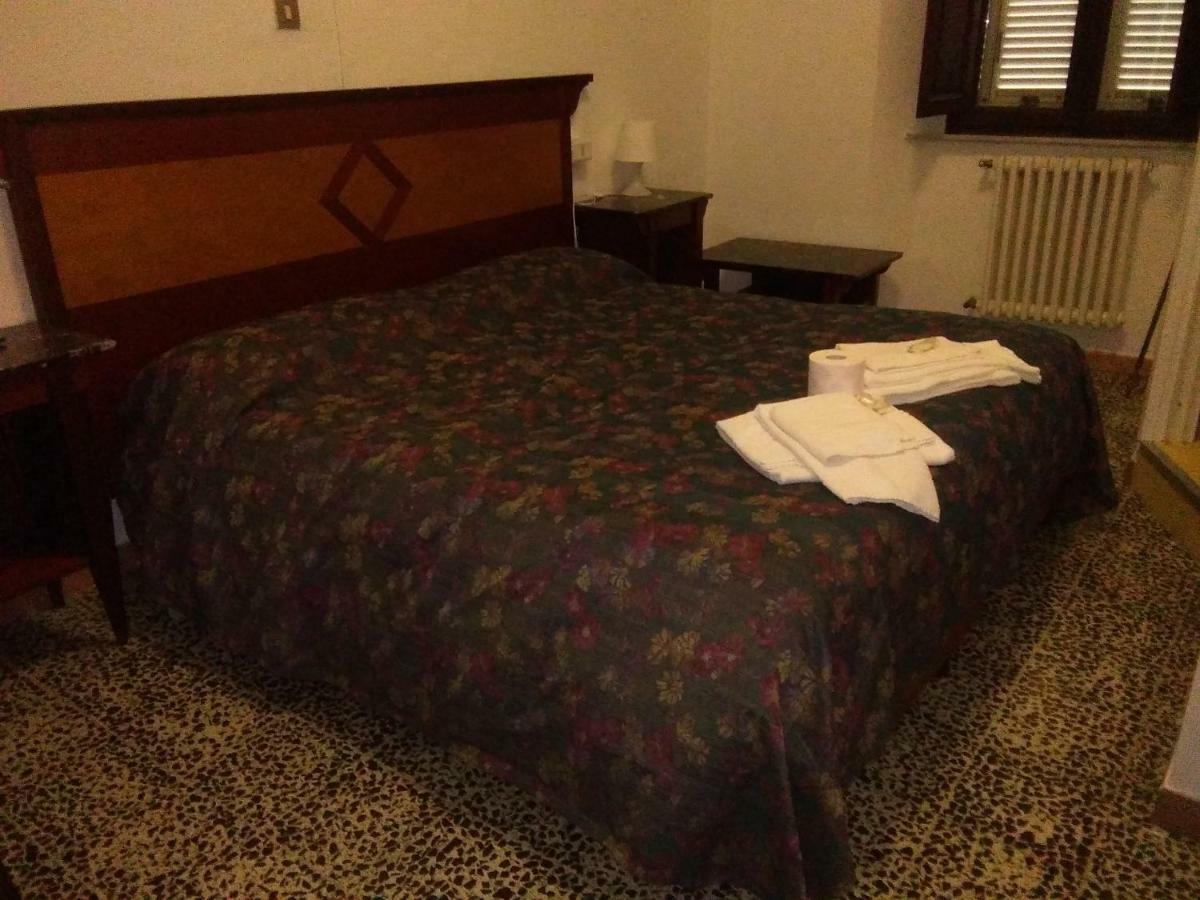 Hotel Stella Follonica Bagian luar foto