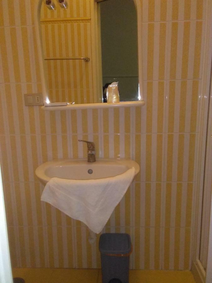 Hotel Stella Follonica Bagian luar foto