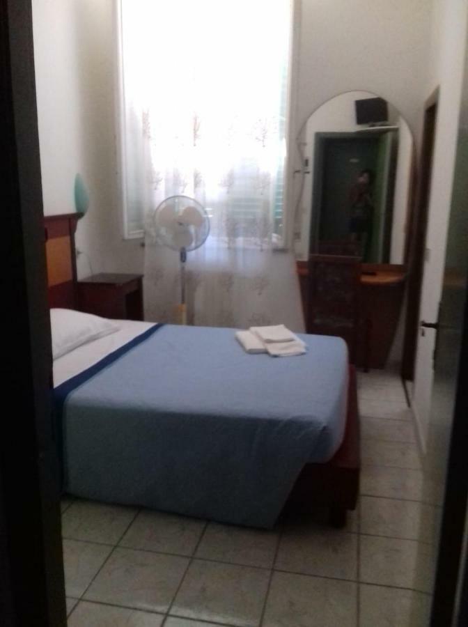 Hotel Stella Follonica Bagian luar foto