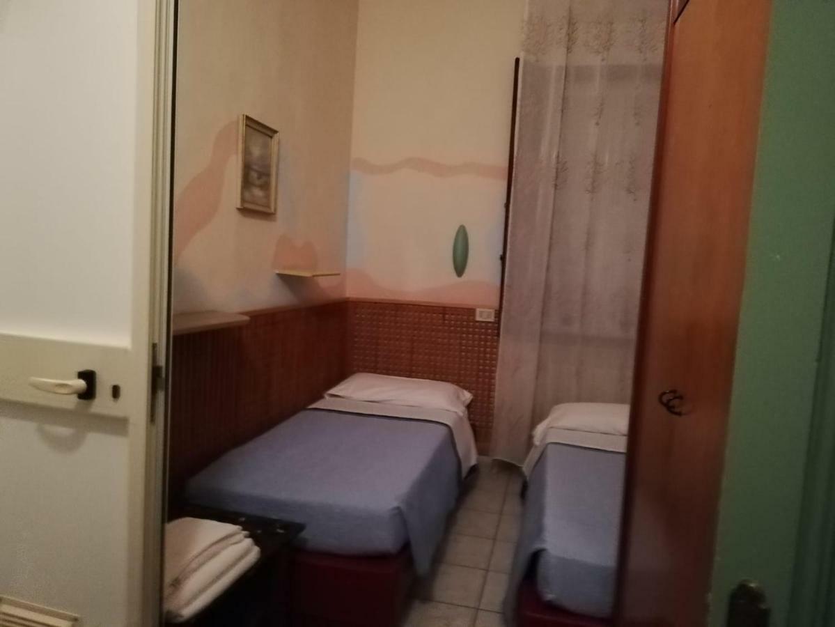 Hotel Stella Follonica Bagian luar foto